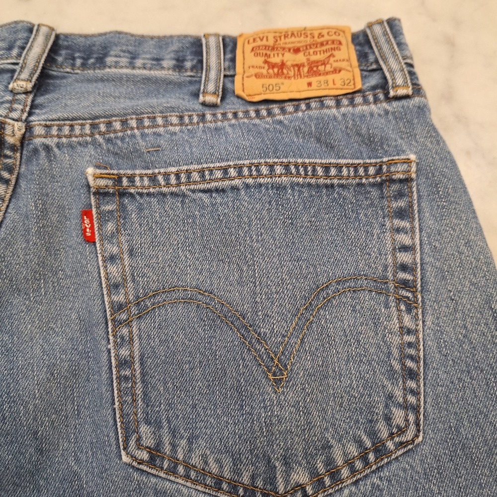 Levi's 505 Straight Fit Jeans Mens 38x32 Blue Denim Cotton Classic Casual AS IS - Picture 10 of 10